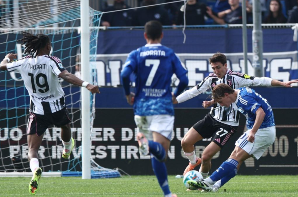 三叉戟, 比赛 三叉戟, 比赛